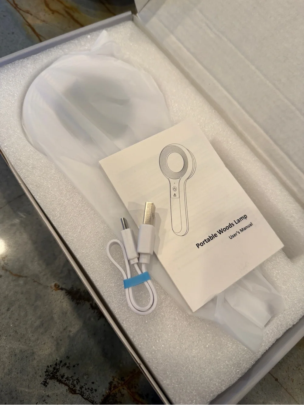 Woods lamp - dermatology diagnostic tool